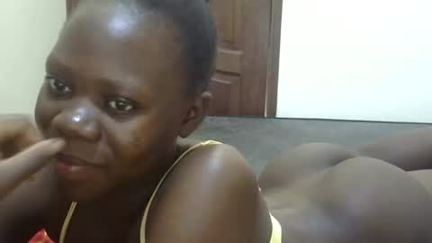 Snapshot of sweet_sharon01 chatting on 11-19-25, 10:04 Sharon online show from 11-19-25, 10:04