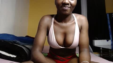 ellanah Tracie online show from 12-04-24, 11:24