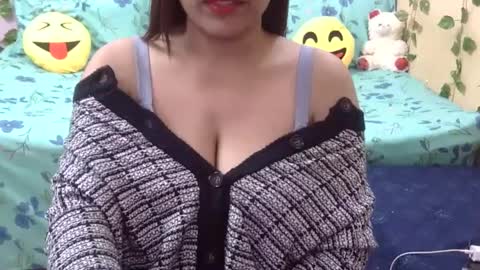 Snapshot of sweet_shivani chatting on 12-04-24, 08:01 sweet_shivani online show from 12-04-24, 08:01