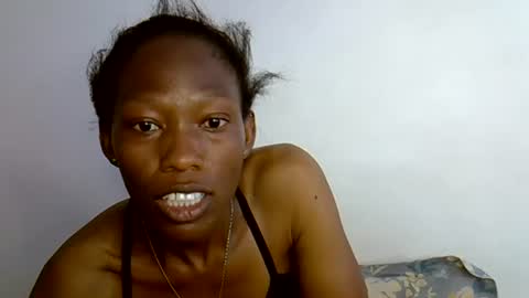 Snapshot of sweet_sinful chatting on 06-17-26, 11:01 sweet_sinful online show from 06-17-26, 11:01