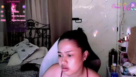 Snapshot of sweet_sirenxx chatting on 05-06-26, 07:02 Leah online show from 05-06-26, 07:02
