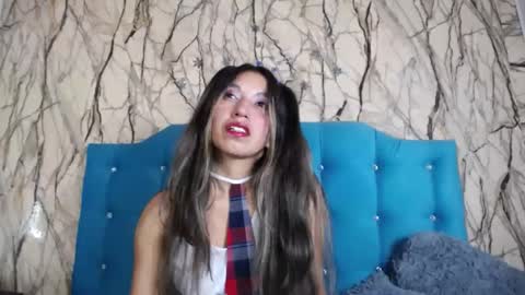 Adriana online show from 01-04-25, 04:11