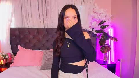 Snapshot of sweet_sofiii_ chatting on 02-21-26, 10:00 Sweet Sofiii online show from 02-21-26, 10:00