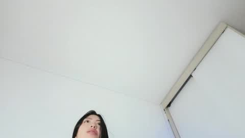 sweet_sophie_7 online show from 07-19-26, 01:42
