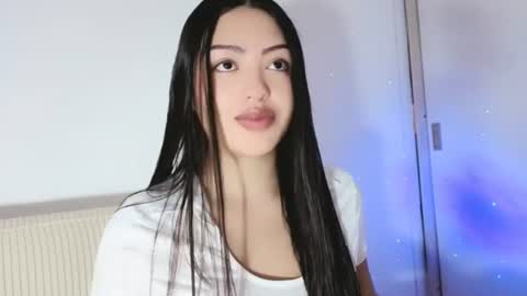 sweet_sophie_7 online show from 07-30-26, 01:48