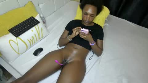 Snapshot of sweet_spoon chatting on 12-08-24, 08:04 Nina online show from 12-08-24, 08:04