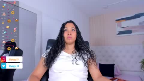 Snapshot of sweet_starxx chatting on 07-30-26, 10:09 Yeileen online show from 07-30-26, 10:09