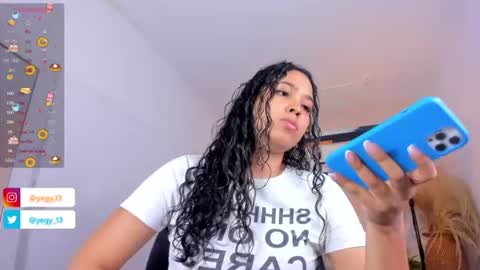 Snapshot of sweet_starxx chatting on 08-02-26, 12:09 Yeileen online show from 08-02-26, 12:09