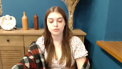 Snapshot of sweet_sugaaar chatting on 03-05-25, 10:44 Rebecca online show from 03-05-25, 10:44