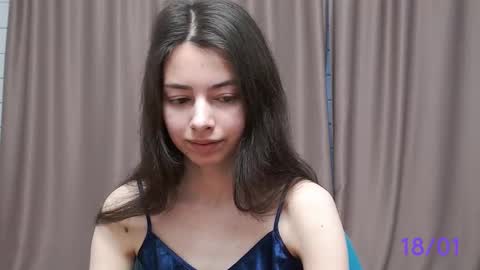 Snapshot of sweet_sweet_angel chatting on 01-18-25, 07:07 Angel online show from 01-18-25, 07:07