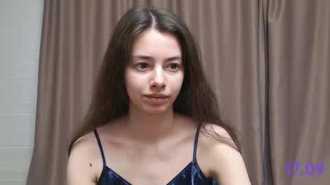 Snapshot of sweet_sweet_angel chatting on 09-17-25, 08:27 Angel online show from 09-17-25, 08:27