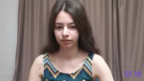 Snapshot of sweet_sweet_angel chatting on 10-07-25, 04:42 Angel online show from 10-07-25, 04:42