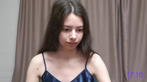 Snapshot of sweet_sweet_angel chatting on 10-17-25, 08:50 Angel online show from 10-17-25, 08:50
