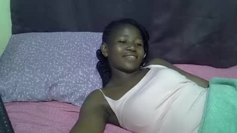 Snapshot of sweet_tattiana chatting on 05-06-26, 04:34 Tatty online show from 05-06-26, 04:34