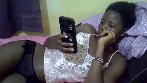 Snapshot of sweet_tattiana chatting on 06-08-26, 10:59 Tatty online show from 06-08-26, 10:59