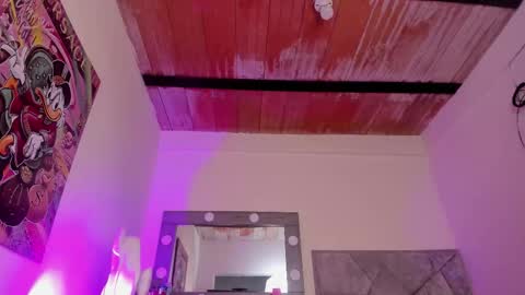          online show from 10-19-25, 10:32