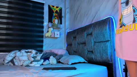 Isabella online show from 01-02-25, 06:34