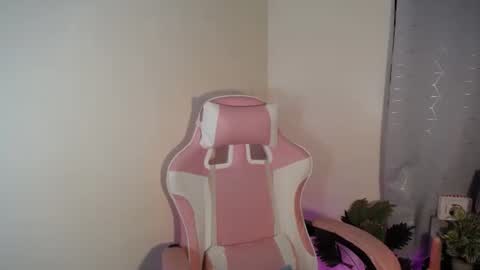 Trisha online show from 11-11-25, 01:00