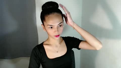 sweet_tyla online show from 11-05-25, 10:04
