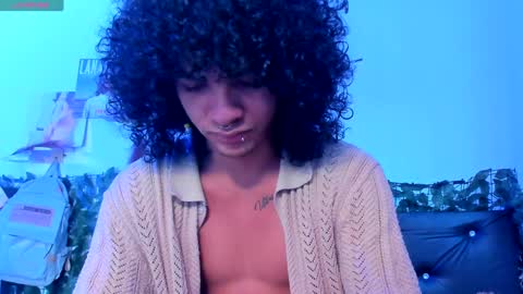 Steven independent model online show from 12-02-24, 04:09