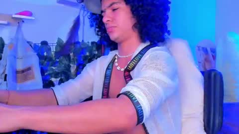 Steven independent model online show from 01-18-25, 06:43