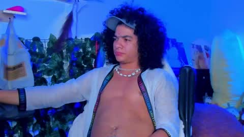 Steven independent model online show from 01-18-25, 11:22