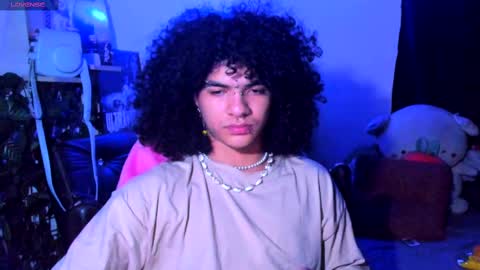 Steven independent model online show from 02-25-25, 07:09