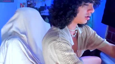 Steven independent model online show from 03-07-25, 02:34