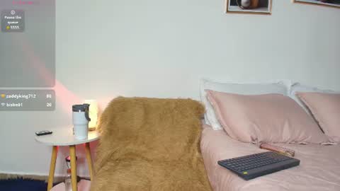 Snapshot of sweet_wenjones chatting on 07-28-26, 04:39 sweet wenjones online show from 07-28-26, 04:39