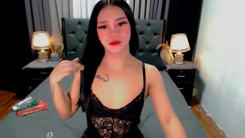 Snapshot of sweet_zoey12 chatting on 06-13-26, 09:40 bea takashi online show from 06-13-26, 09:40