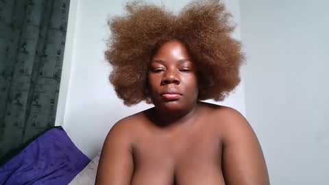 Snapshot of sweetafricangal chatting on 10-29-25, 12:07 NASHA online show from 10-29-25, 12:07