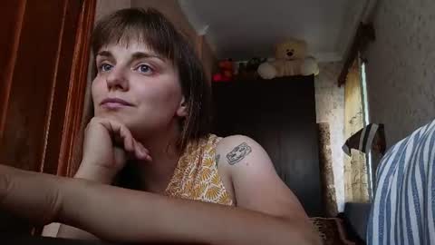 sweetalina13 online show from 06-12-26, 03:00