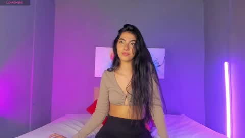 Snapshot of sweetaliss26 chatting on 02-19-26, 10:39 Aliss online show from 02-19-26, 10:39