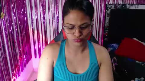 Snapshot of sweetalmaa chatting on 06-21-26, 12:52 Alma online show from 06-21-26, 12:52
