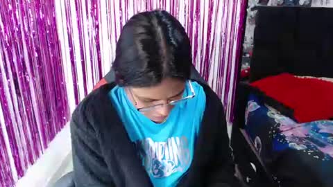 Snapshot of sweetalmaa chatting on 06-22-26, 10:23 Alma online show from 06-22-26, 10:23