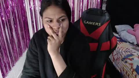Snapshot of sweetalmaa chatting on 06-26-26, 09:57 Alma online show from 06-26-26, 09:57
