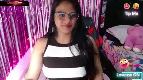 Snapshot of sweetalmaa chatting on 07-09-26, 10:14 Alma online show from 07-09-26, 10:14