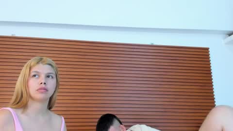 Snapshot of sweetandwilld chatting on 05-27-26, 01:57 sweetandwilld online show from 05-27-26, 01:57