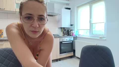 Ania online show from 02-11-25, 12:37