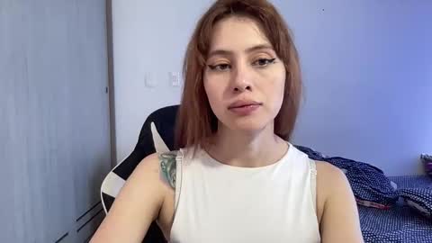 SweetAura0 0  online show from 02-08-26, 05:27