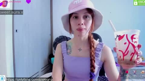 Snapshot of sweetaura0_0 chatting on 04-28-26, 05:40 SweetAura0 0 online show from 04-28-26, 05:40