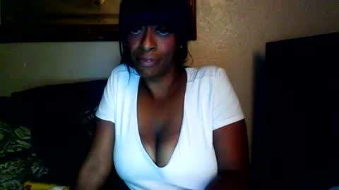 Snapshot of sweetaztea chatting on 09-12-25, 02:11 sweetaztee online show from 09-12-25, 02:11
