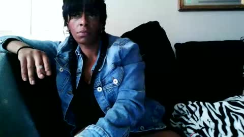 Snapshot of sweetaztea chatting on 10-20-25, 08:20 sweetaztee online show from 10-20-25, 08:20