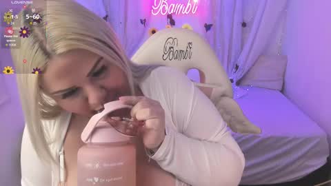 Andrea  online show from 09-22-25, 05:20