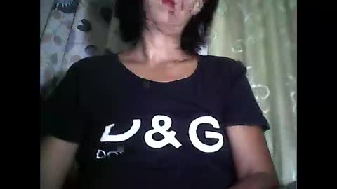 Snapshot of sweetbella24 chatting on 06-08-26, 12:05 im anne online show from 06-08-26, 12:05