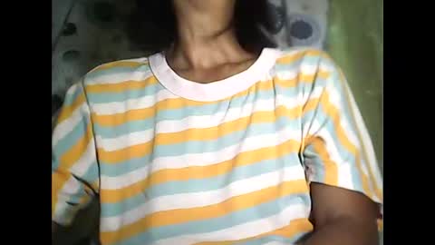 Snapshot of sweetbella24 chatting on 06-09-26, 12:39 im anne online show from 06-09-26, 12:39