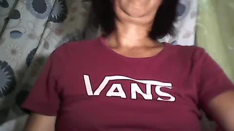 Snapshot of sweetbella24 chatting on 06-21-26, 12:19 im anne online show from 06-21-26, 12:19