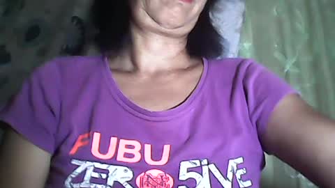 Snapshot of sweetbella24 chatting on 07-14-26, 12:22 im anne online show from 07-14-26, 12:22