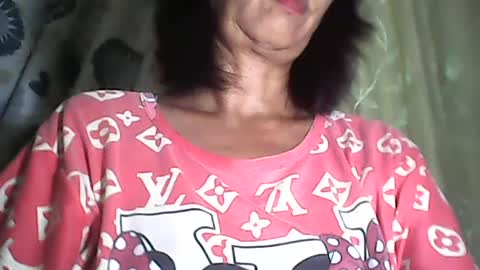 Snapshot of sweetbella24 chatting on 07-29-26, 12:03 im anne online show from 07-29-26, 12:03