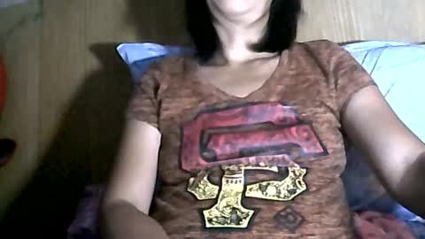 Snapshot of sweetbella24 chatting on 08-09-26, 02:11 im anne online show from 08-09-26, 02:11